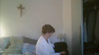 Жена во очила
