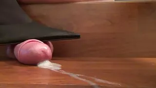 Испразнето во устата на жените