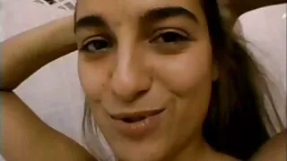 Полека се запознава со црната русокоса