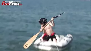 Цврсто влезе во русокосата